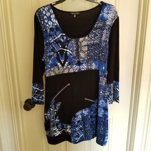 NWOT Linea Domani top. Size Medium